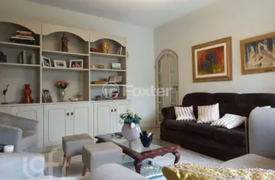 Casa com 4 quartos à venda na rua presidente gama rosa, 175, trindade, florianópolis, 200 m2 por r$ 2.100.000