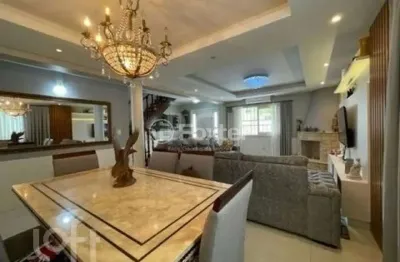 Casa com 3 quartos à venda na rua doutora noemi valle rocha, 165, serraria, porto alegre, 299 m2 por r$ 807.900