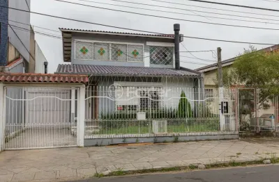 Casa com 3 quartos à venda na alameda três de outubro, 232, sarandi, porto alegre, 240 m2 por r$ 815.000