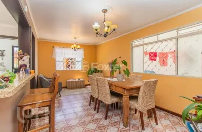 Casa com 4 quartos à venda na rua jorge jobim, 183, partenon, porto alegre, 202 m2 por r$ 699.000