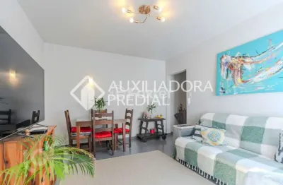 Apartamento com 2 quartos à venda na rua marcelo gama, 348, são joão, porto alegre, 66 m2 por r$ 296.000