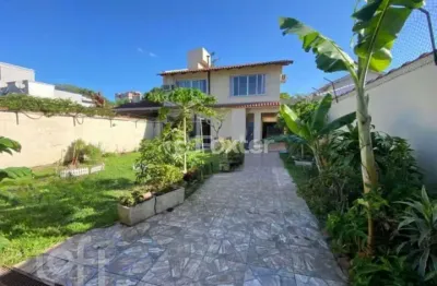 Casa com 3 quartos à venda na Rua Coronel Ricardo Machado, 80, Marechal Rondon, Canoas, 240 m2 por R$ 847.000