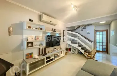 Casa com 3 quartos à venda na avenida copacabana, 336, tristeza, porto alegre, 119 m2 por r$ 889.000