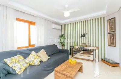 Casa com 4 quartos à venda na Rua Engenheiro Fernando de Abreu Pereira, 590, Sarandi, Porto Alegre, 350 m2 por R$ 1.450.000