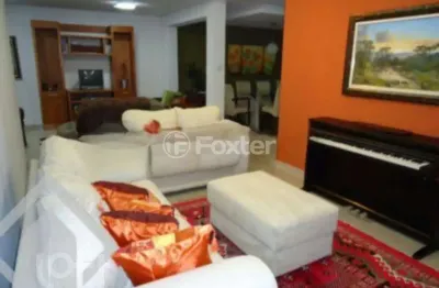 Casa com 3 quartos à venda na rua jataí, 331, cristal, porto alegre, 322 m2 por r$ 2.000.000