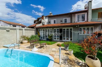 Casa com 3 quartos à venda na rua fortunato della casa, 45, espírito santo, porto alegre, 219 m2 por r$ 959.000