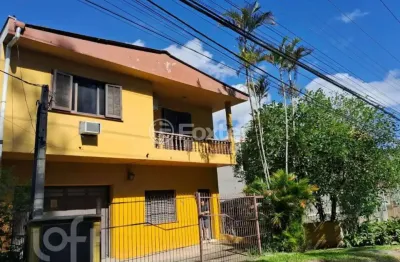 Casa com 2 quartos à venda na rua tenente ary tarrago, 551, jardim itu sabará, porto alegre, 266 m2 por r$ 1.150.000