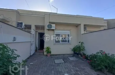 Casa com 2 quartos à venda na rua rui loretto lopes, 54, harmonia, canoas, 51 m2 por r$ 275.000