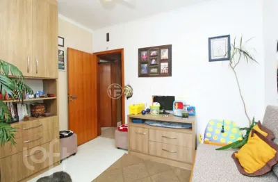 Apartamento com 3 quartos à venda na avenida protásio alves, 3203, petrópolis, porto alegre, 85 m2 por r$ 320.000
