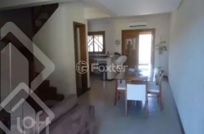 Casa em condomínio fechado com 2 quartos à venda na avenida edgar pires de castro, 1286, hípica, porto alegre, 84 m2 por r$ 470.000