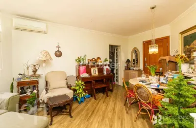 Apartamento com 2 quartos à venda na avenida wenceslau escobar, 1086, cristal, porto alegre, 63 m2 por r$ 350.000
