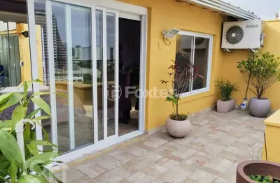Cobertura com 2 quartos à venda na rua demétrio ribeiro, 815, centro histórico, porto alegre, 116 m2 por r$ 800.000