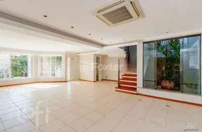 Casa com 3 quartos à venda na rua landel de moura, 1639, tristeza, porto alegre, 320 m2 por r$ 1.050.000