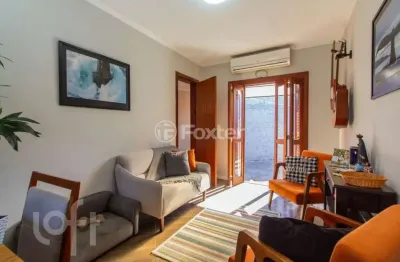Casa com 4 quartos à venda na Avenida Alcides S. Severiano, 79, Sarandi, Porto Alegre, 120 m2 por R$ 570.000