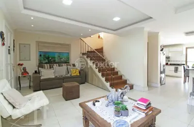 Casa com 3 quartos à venda na rua monteiro lobato, 303, partenon, porto alegre, 308 m2 por r$ 1.000.000