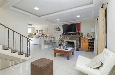Casa com 3 quartos à venda na rua monteiro lobato, 303, partenon, porto alegre, 308 m2 por r$ 1.160.000