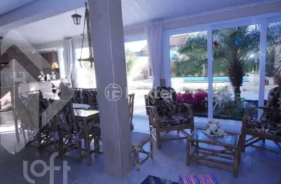 Casa em condomínio fechado com 4 quartos à venda na rua ancara, 381, espírito santo, porto alegre, 242 m2 por r$ 780.000