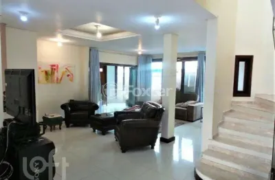 Casa em condomínio fechado com 3 quartos à venda na rua carlos maximiliano fayet, 80, hípica, porto alegre, 305 m2 por r$ 1.100.000