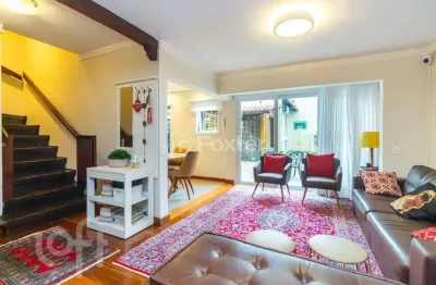 Casa em condomínio fechado com 4 quartos à venda na avenida cai, 303, cristal, porto alegre, 320 m2 por r$ 1.290.000