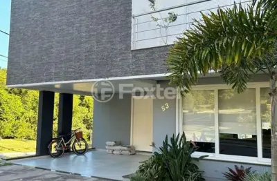 Casa em condomínio fechado com 3 quartos à venda na rua ivo walter kern, 599, hípica, porto alegre, 260 m2 por r$ 1.200.000