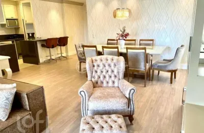 Apartamento com 3 quartos à venda na rua joao m correa, 27, centro, canela, 119 m2 por r$ 1.790.000