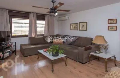 Apartamento com 3 quartos à venda na avenida do forte, 942, vila ipiranga, porto alegre, 86 m2 por r$ 300.000