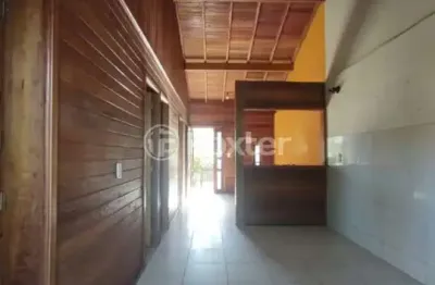 Casa com 3 quartos à venda na rua professora ziláh totta, 521, jardim leopoldina, porto alegre, 57 m2 por r$ 250.000
