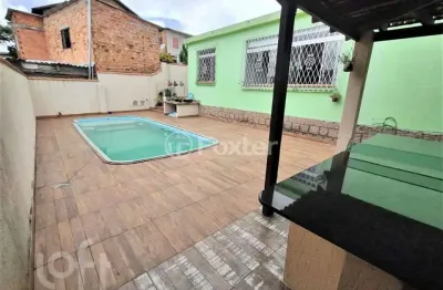 Casa com 3 quartos à venda na rua humberto de campos, 630, partenon, porto alegre, 150 m2 por r$ 1.800.000