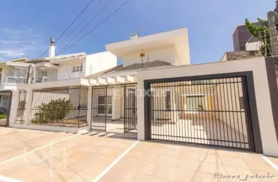 Casa com 3 quartos à venda na rua maria agiova ghilardi, 6, centro, canoas, 217 m2 por r$ 1.290.000