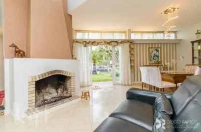 Casa com 3 quartos à venda na rua engenheiro tito marques fernandes, 322, ipanema, porto alegre, 313 m2 por r$ 950.000