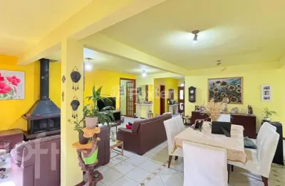 Casa com 6 quartos à venda na rua monteverde, 128, cascata, porto alegre, 454 m2 por r$ 1.150.000