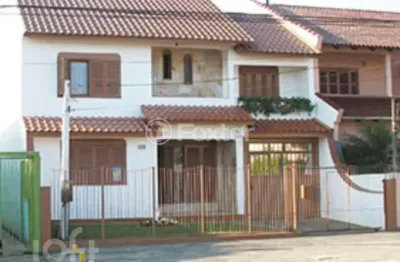 Casa com 3 quartos à venda na beco rui barbosa, 469, fátima, canoas, 196 m2 por r$ 940.000