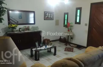 Casa com 3 quartos à venda na rua primeiro de maio, 57, partenon, porto alegre, 201 m2 por r$ 550.000