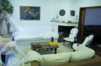 Casa com 3 quartos à venda na rua professora thereza noronha, 70, espírito santo, porto alegre, 383 m2 por r$ 860.000