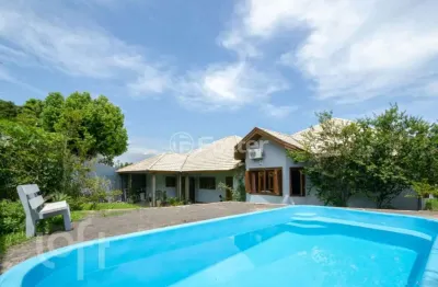 Casa com 3 quartos à venda na rua onofre pires, 415, ouro branco, novo hamburgo, 270 m2 por r$ 905.000
