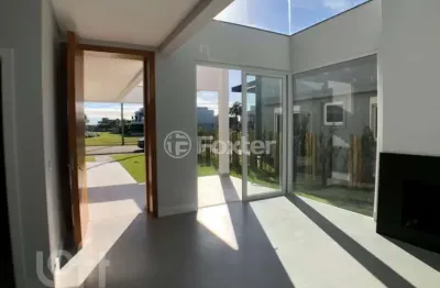 Casa em condomínio fechado com 4 quartos à venda na estrada estrada do mar, 1, centro, capão da canoa, 300 m2 por r$ 1.900.000