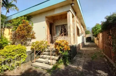 Casa com 3 quartos à venda na rua monte flor, 215, jardim floresta, porto alegre, 147 m2 por r$ 638.000