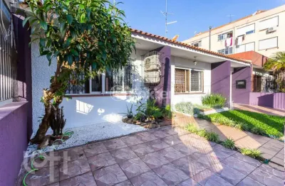 Casa com 3 quartos à venda na rua ministro oliveira lima, 405, são sebastião, porto alegre, 180 m2 por r$ 699.000
