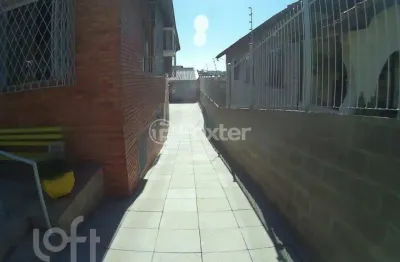 Casa com 3 quartos à venda na rua bernardino dos santos, 76, teresópolis, porto alegre, 142 m2 por r$ 780.000