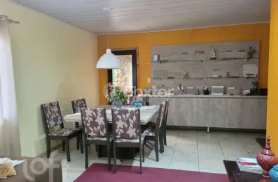 Casa com 3 quartos à venda na rua primeiro de maio, 903, niterói, canoas, 350 m2 por r$ 650.000