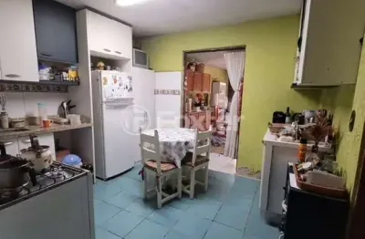 Casa com 3 quartos à venda na praça doutor baltazar de bem, 96, vila jardim, porto alegre, 200 m2 por r$ 361.000