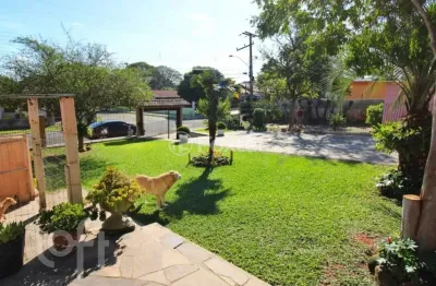 Casa com 4 quartos à venda na rua ney brito, 140, nossa senhora das graças, canoas, 220 m2 por r$ 954.000