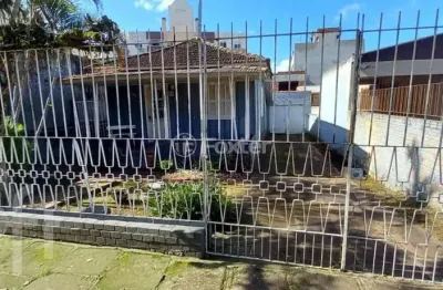 Casa com 2 quartos à venda na rua dezenove de abril, 166, jardim itu sabará, porto alegre, 300 m2 por r$ 323.950