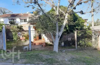 Casa com 3 quartos à venda na rua tijuca, 67, medianeira, porto alegre, 100 m2 por r$ 479.000