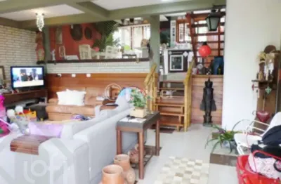 Casa com 3 quartos à venda na rua edemilson santos silva, 110, espírito santo, porto alegre, 157 m2 por r$ 850.000