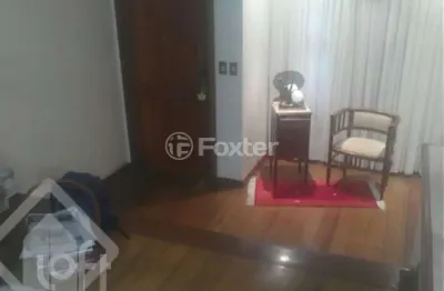 Casa com 3 quartos à venda na rua teixeira de freitas, 704, santo antônio, porto alegre, 184 m2 por r$ 1.100.000