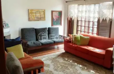 Casa com 4 quartos à venda na rua doutor pereira neto, 975, tristeza, porto alegre, 223 m2 por r$ 1.300.000
