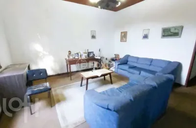 Casa com 3 quartos à venda na travessa miguel pereira, 111, medianeira, porto alegre, 205 m2 por r$ 550.000