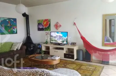 Casa com 3 quartos à venda na rua doutor pitrez, 839, ipanema, porto alegre, 231 m2 por r$ 680.000