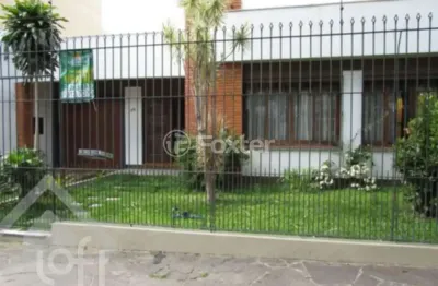 Casa com 4 quartos à venda na rua damasco, 162, azenha, porto alegre, 234 m2 por r$ 1.180.000